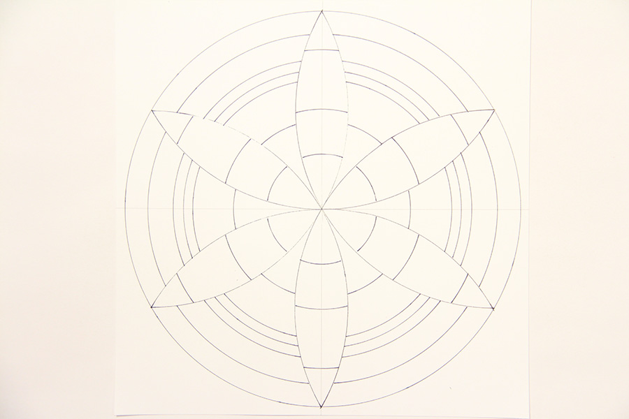 How to Draw a Mandala With a Compass - HowToGetCreative.com